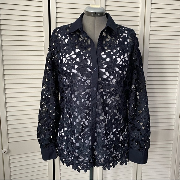 Banana Republic lace front blouse Navy L - Picture 8 of 8